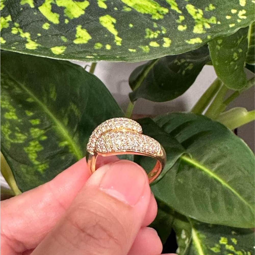Pure 18K Yellow Gold Ladies Pave Rings with Natural Diamonds Size 8 US